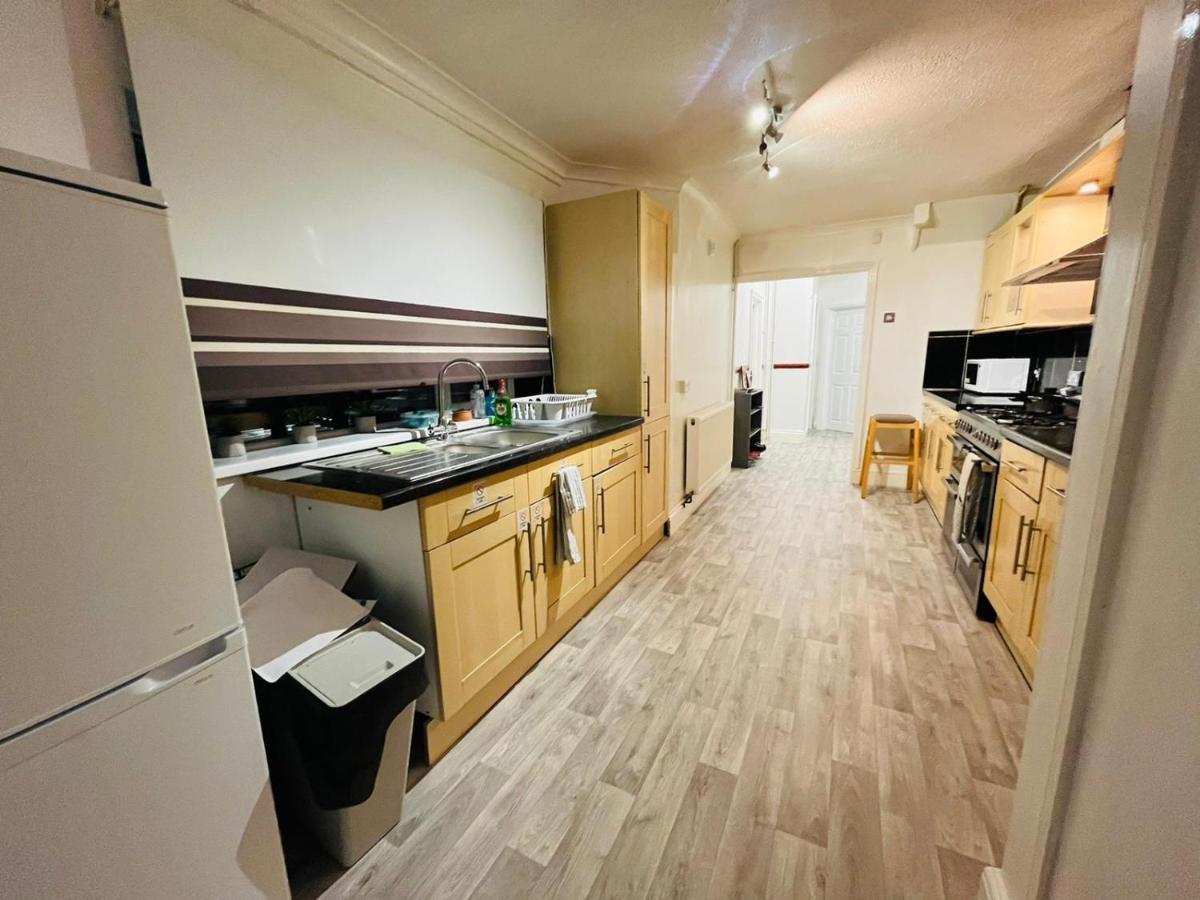 U-Din Homes Веймут Екстер'єр фото